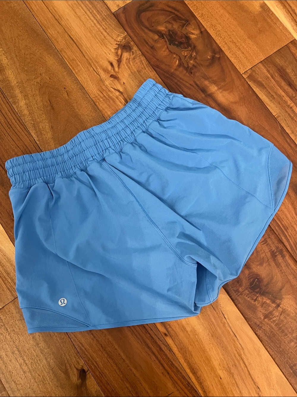 Lululemon Hotty Hot Shorts 4” Pool Party